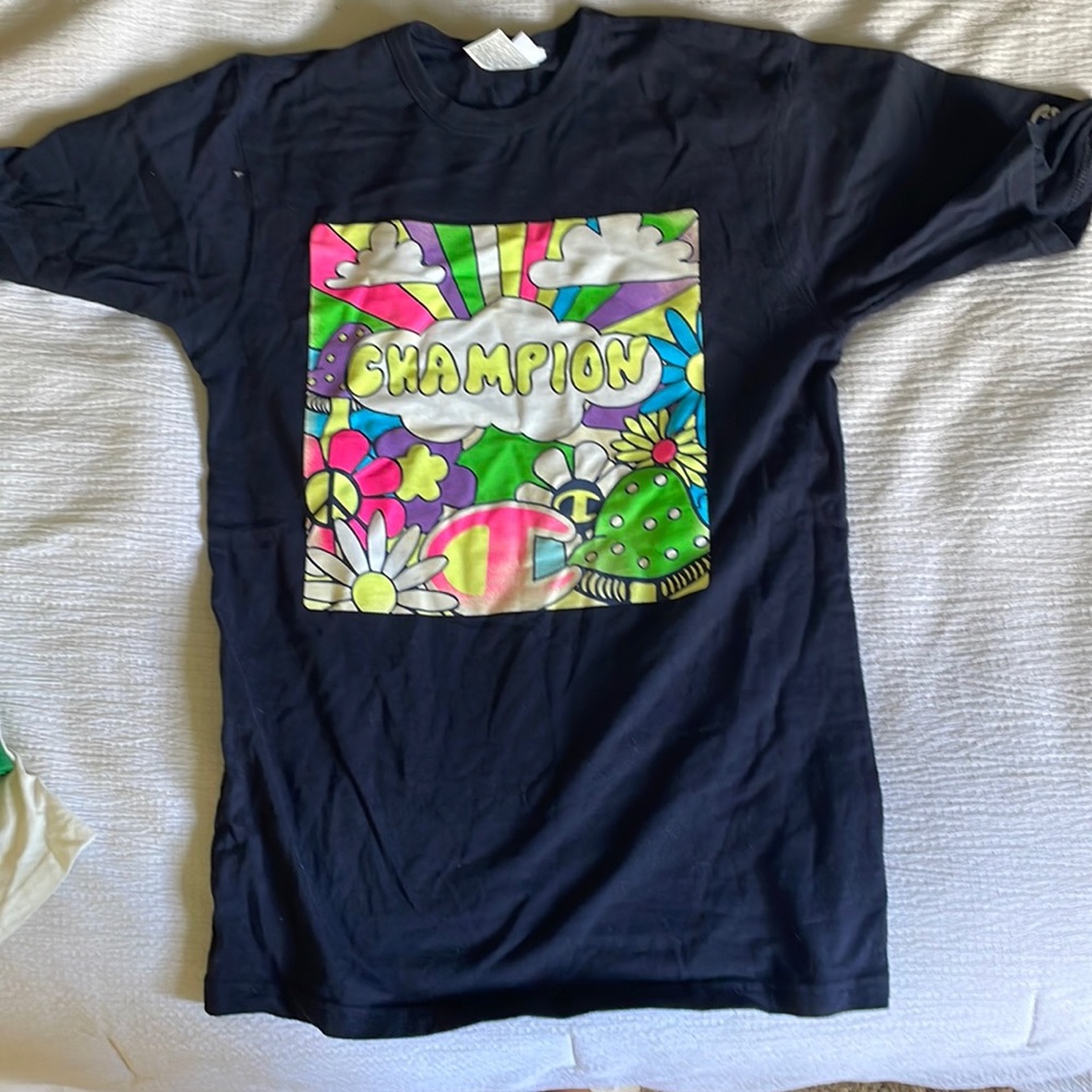 Champion t-shirt